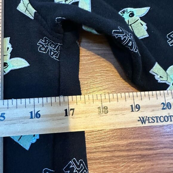 Star Wars Grogu Print Sweatshirt | Youth Size Large - Picture 7 of 7